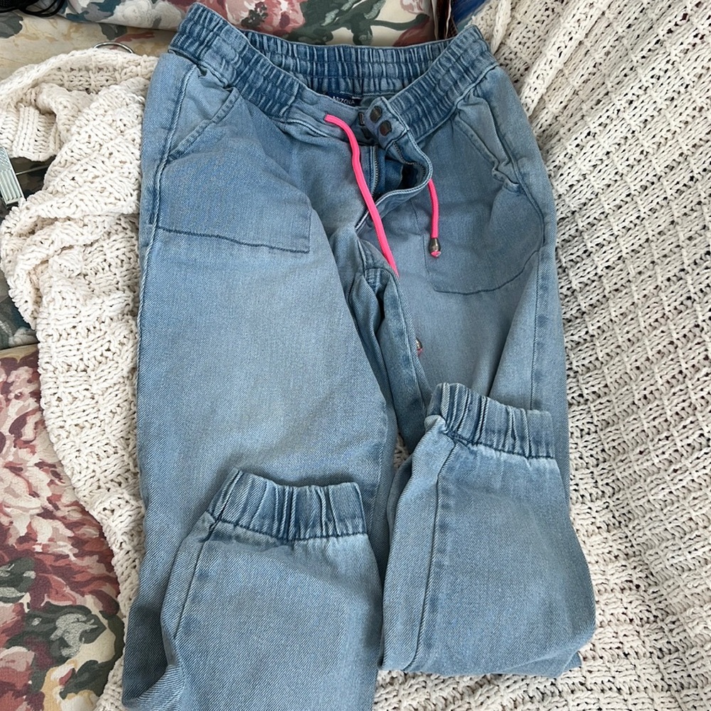 Juniors denim light washed joggers
